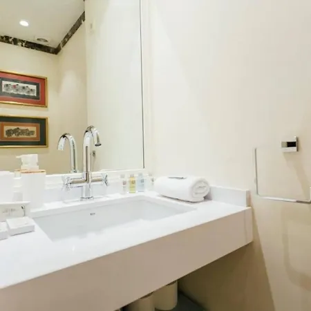 Appartamento New With Height- 2Bd 1Bth- Pajaritos Siviglia Esterno foto