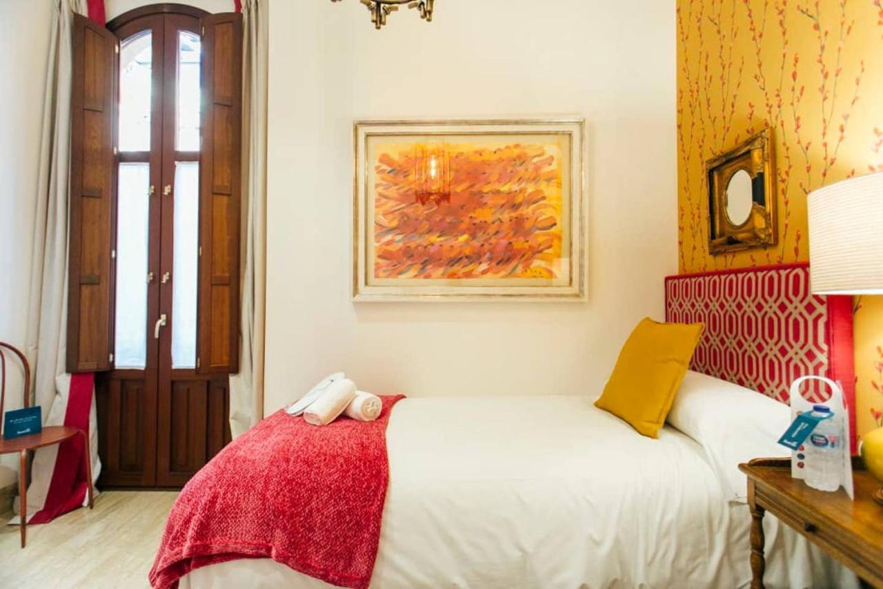 New With Height- 2bd 1bth- Pajaritos Apartament Sewilla