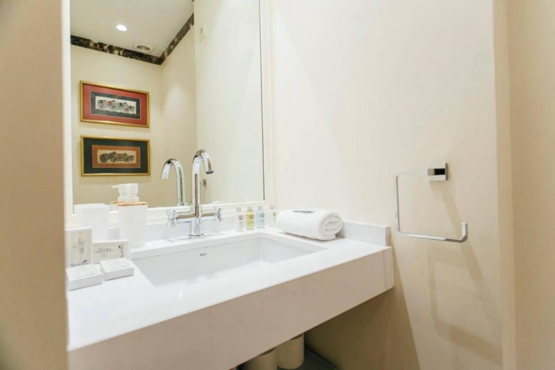 New With Height- 2bd 1bth- Pajaritos Apartament *