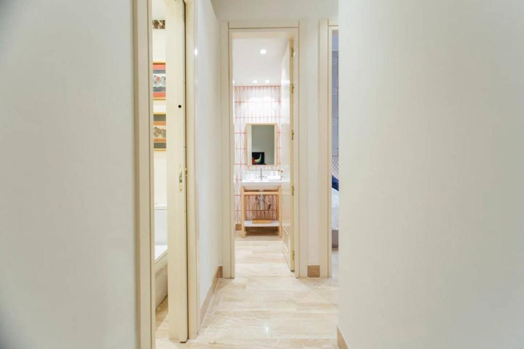 New With Height- 2bd 1bth- Pajaritos Apartament Sewilla
