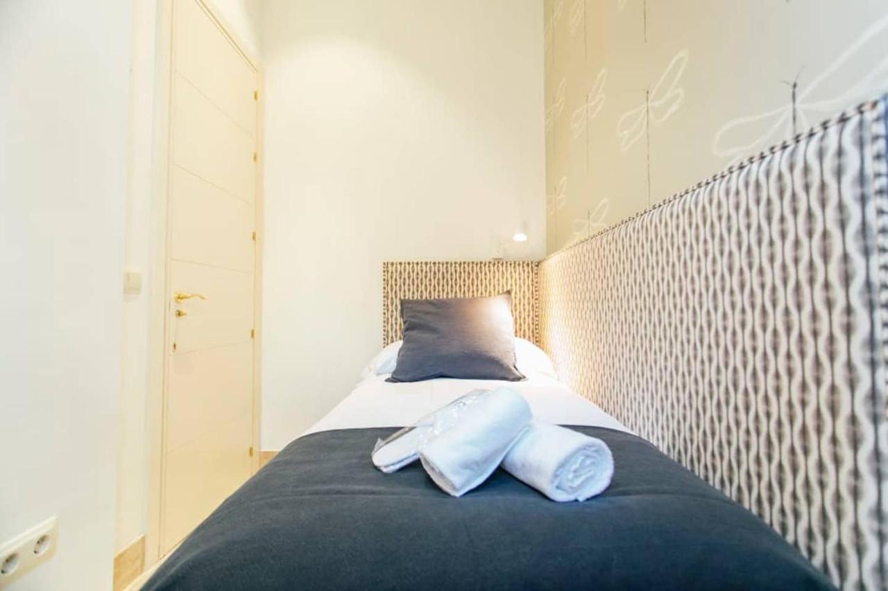 New With Height- 2bd 1bth- Pajaritos Seville